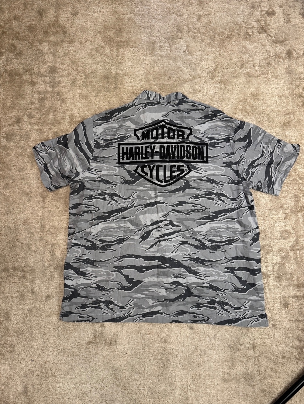 Harley-Davidson Men's 2XL Short Sleeve Camouflage Button-Up Shirt